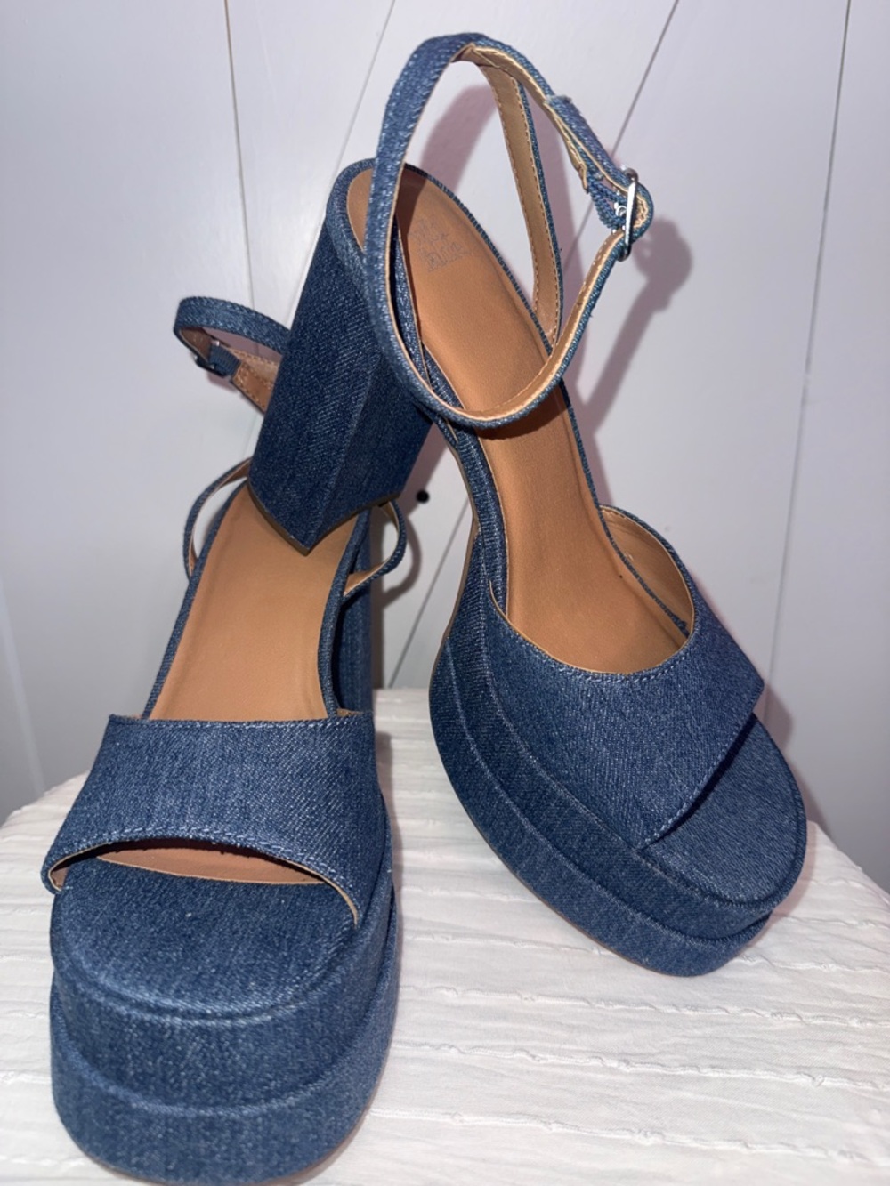 Wild Fable blocked Heel Denim Sandals Size 9
